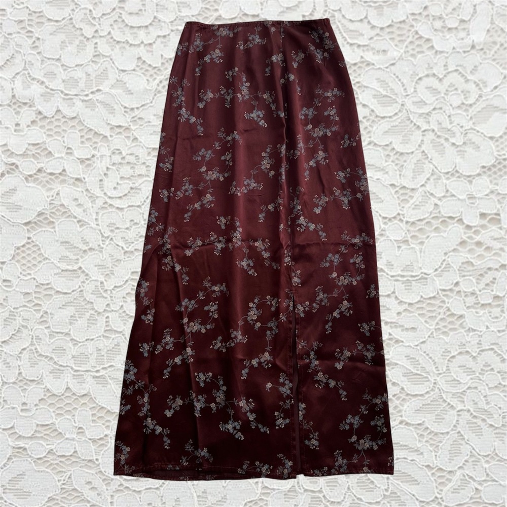 vintage y2k floral patterned maxi skirt with slit